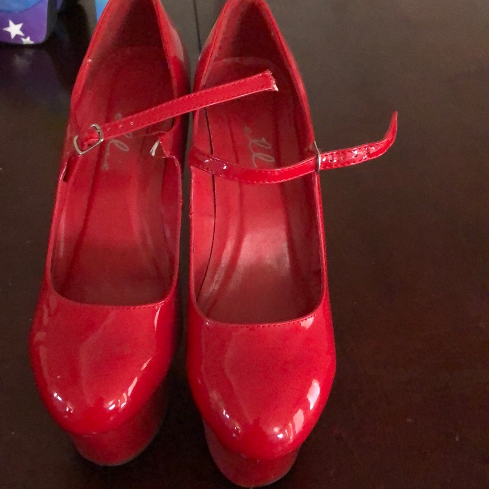 Hot Red Heels